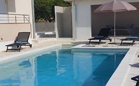 Villa Ana Perfect For Families With Kids And Groups,House With Heated Pool