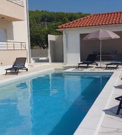 Villa Ana Perfect For Families With Kids And Groups,House With Heated Pool Podstrana Zewnętrze zdjęcie
