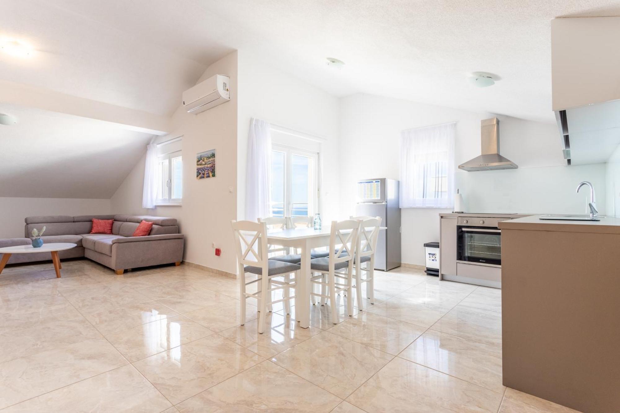 Villa Ana Perfect For Families With Kids And Groups,House With Heated Pool Podstrana Zewnętrze zdjęcie