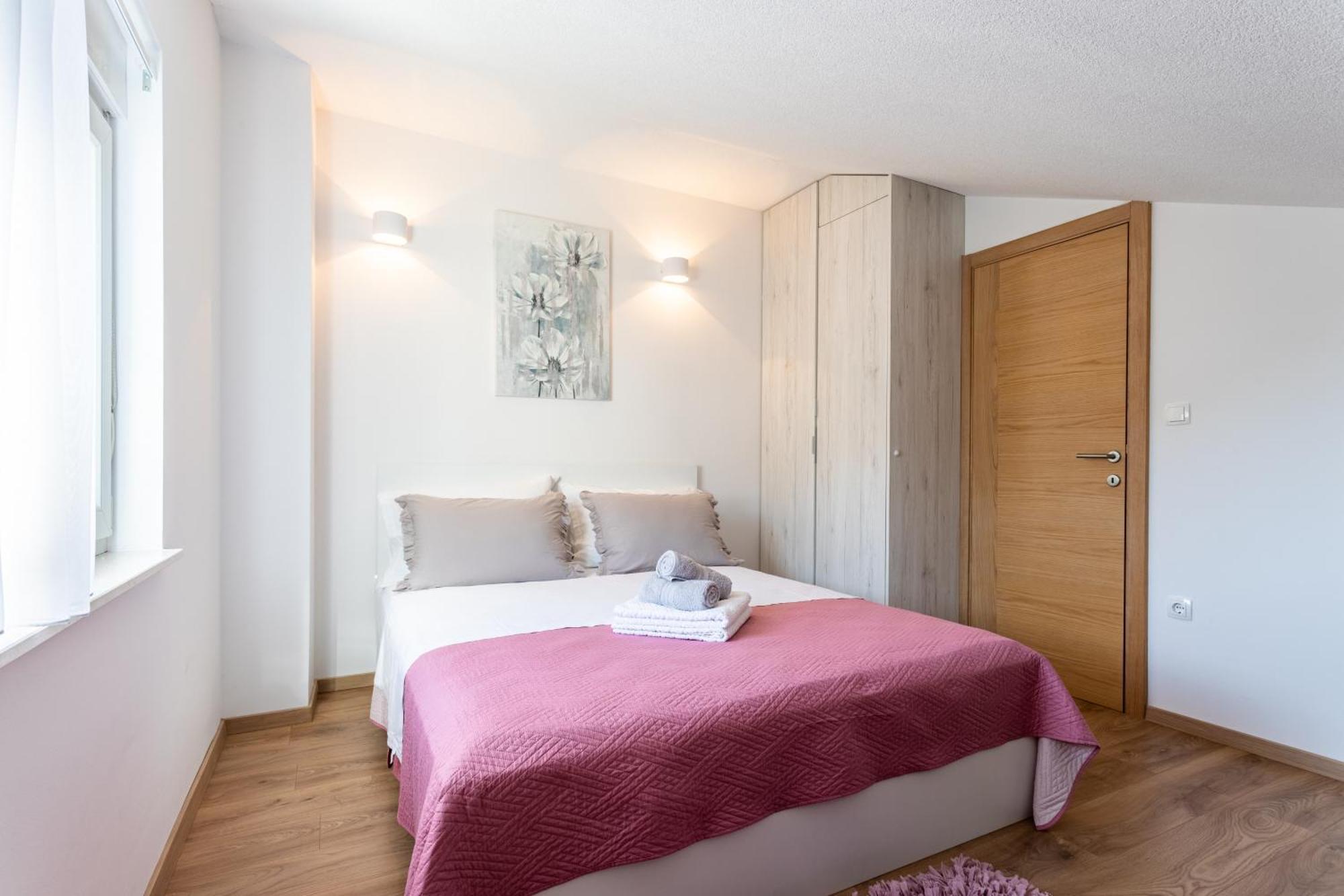 Villa Ana Perfect For Families With Kids And Groups,House With Heated Pool Podstrana Zewnętrze zdjęcie