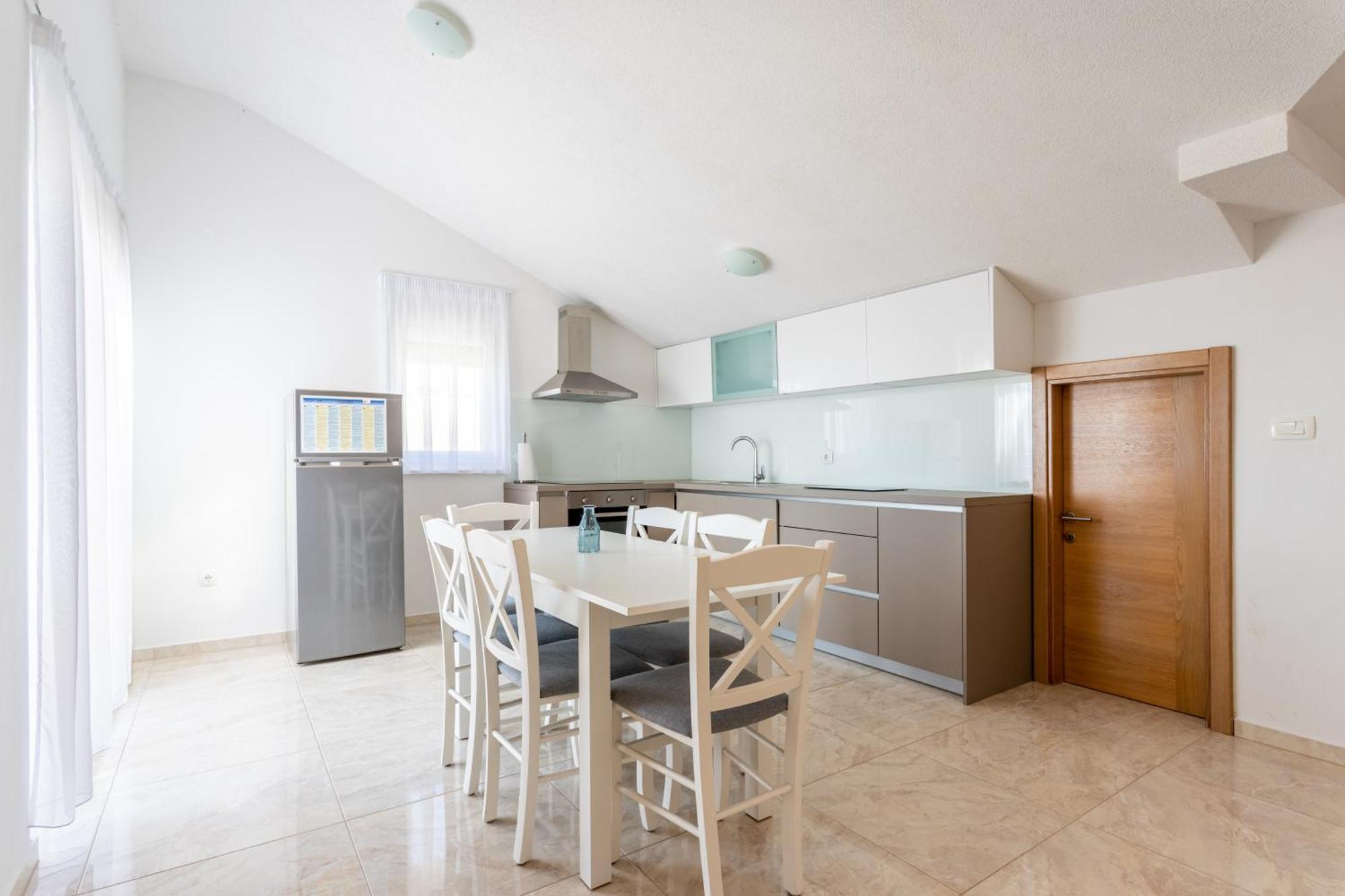 Villa Ana Perfect For Families With Kids And Groups,House With Heated Pool Podstrana Zewnętrze zdjęcie