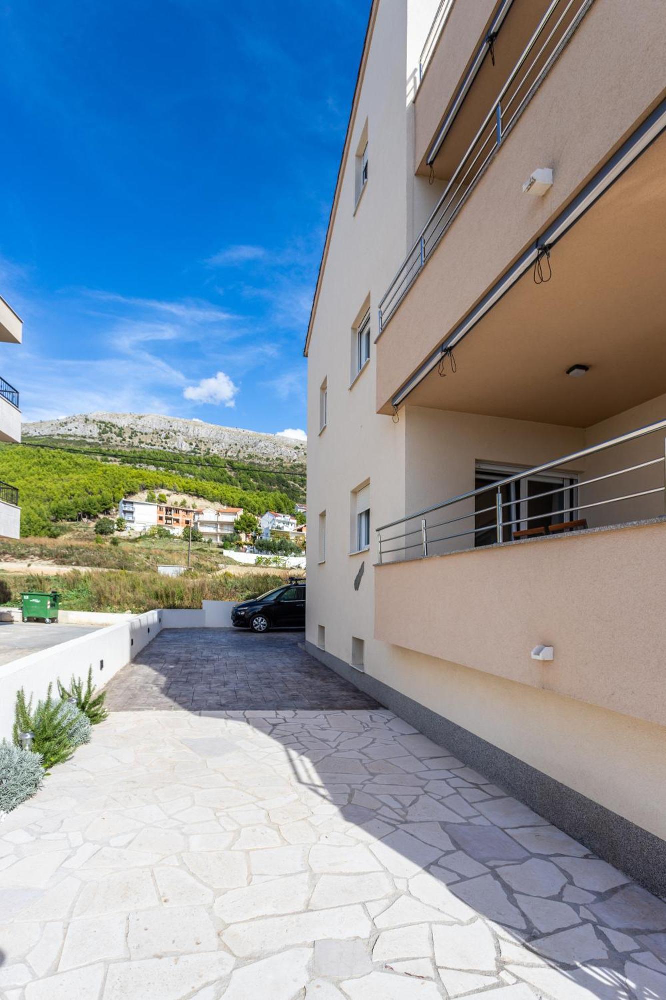 Villa Ana Perfect For Families With Kids And Groups,House With Heated Pool Podstrana Zewnętrze zdjęcie